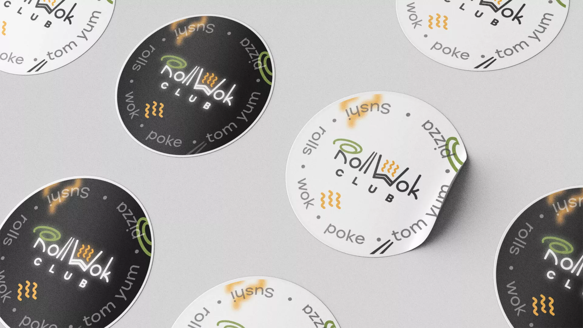 Разработка дизайна наклеек для суши-бара «Roll Wok Club» в Краснотурьинске